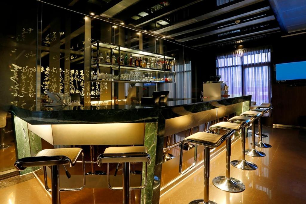 فندق Golden Tulip - Aesthetics Zhunan المظهر الخارجي الصورة