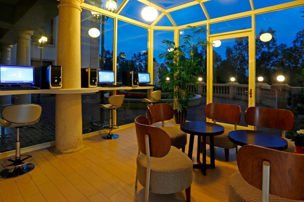 فندق Golden Tulip - Aesthetics Zhunan المظهر الخارجي الصورة